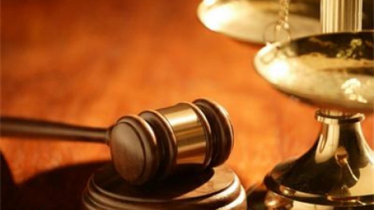 2000 лв. парична гаранция за служителка на КАТ, взела подкуп