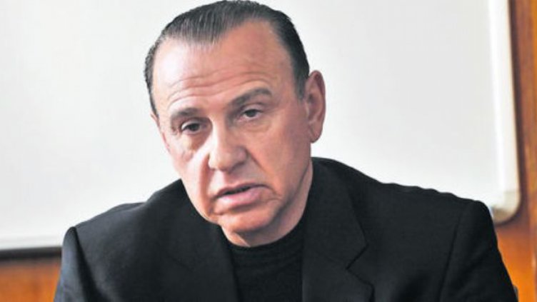 Скандалният ректор Величко Адамов взимал 6000 лева над заплатата си всеки месец