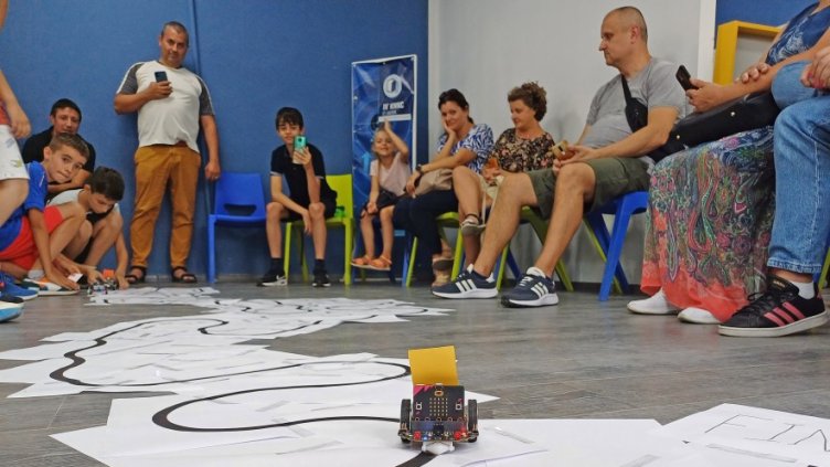 Организират Мастър клас по роботика за ученици