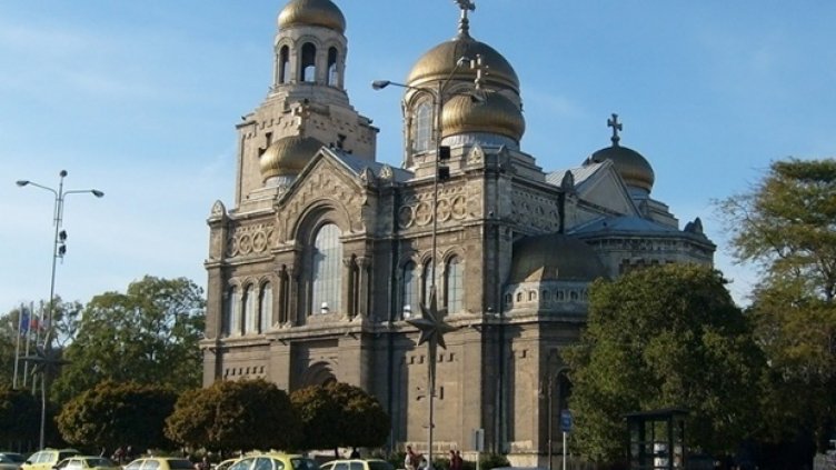 Затварят центъра за движение на пътни превозни средства