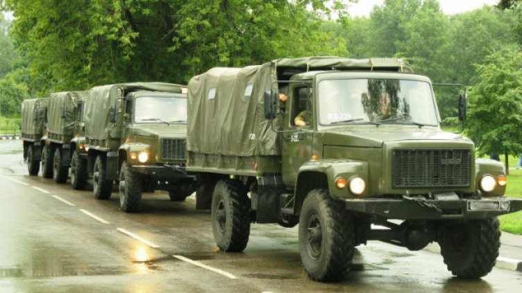 Тежка военна техника тръгва по  магистрала "Хемус"