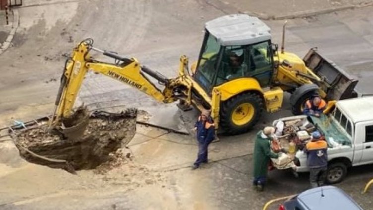 Фирма за кабели остави без вода хиляди абонати във Варна