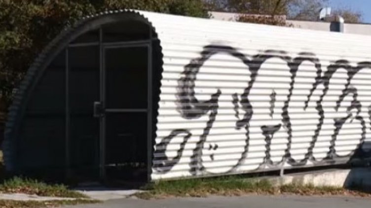 "Кокошарниците" на Варна, за какво ли служат? (ВИДЕО)