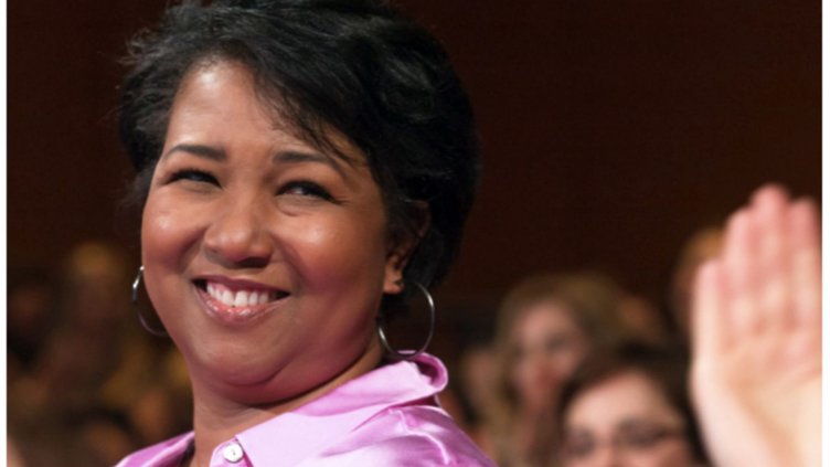 Астронавтката Мей Джемисън: Марс не е план Б за човечеството