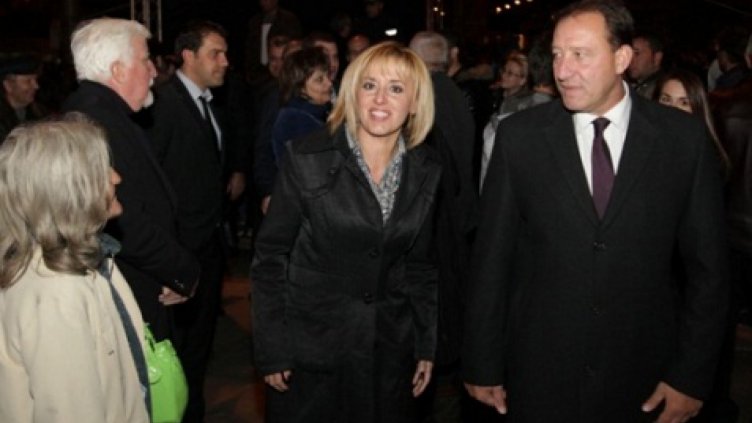 Мая Манолова и Ангел Найденов ще вдигат сватба