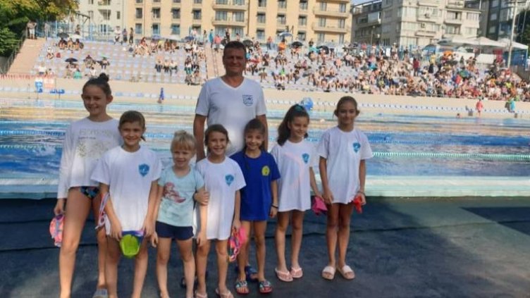 ПСК „Черно море” е отличник на детски плувен фестивал (СНИМКИ)