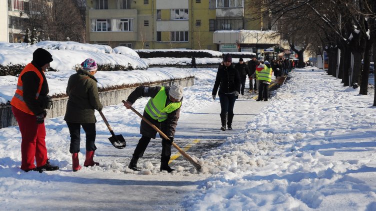 Работодателите са длъжни да съобразят условията на труд с ниските температури