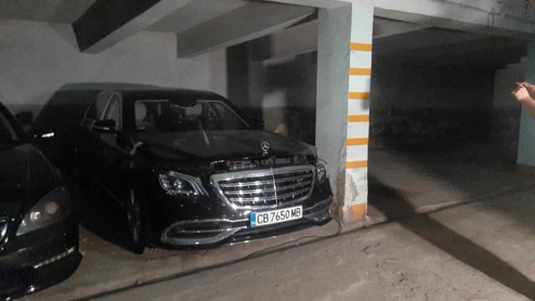 Показаха луксозните кола и яхта на Вълка, открити в сарая в Росенец (СНИМКИ)