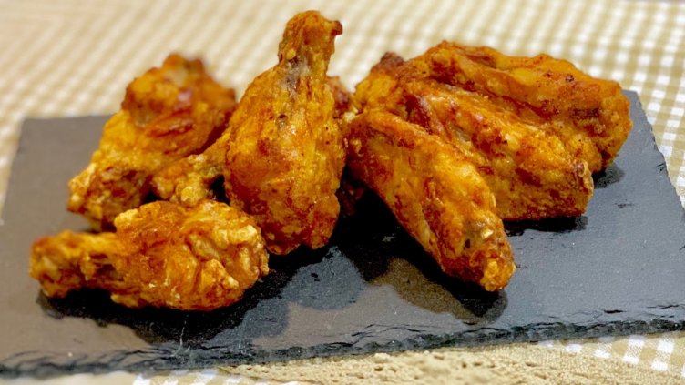 Бразилски крилца, еквадорски скариди… с COVID-19! Опасни ли са?