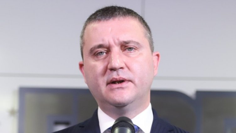 Засякоха Владислав Горанов с издирвана кола на границата