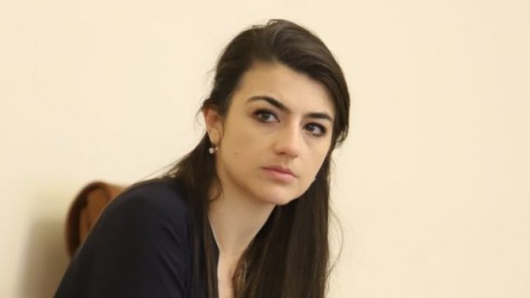 Лена Бориславова: Съчувствам на Борисов в каква ситуация се намира
