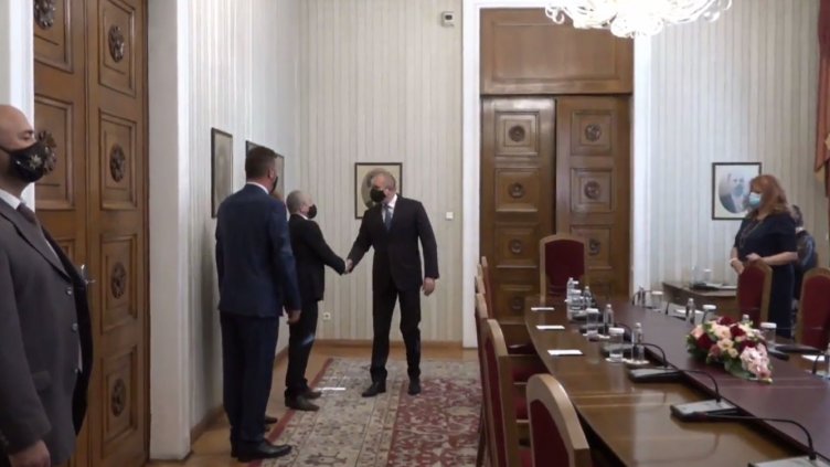 Радев: Българите очакват правителство, ИТН: Опитахме, но бяхме предадени (ВИДЕО)