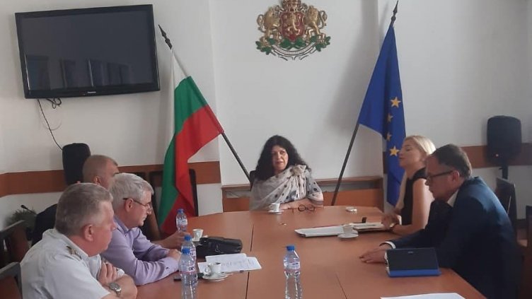 Областният управител на Варна започна серия от срещи за координиране дейността за местния вот