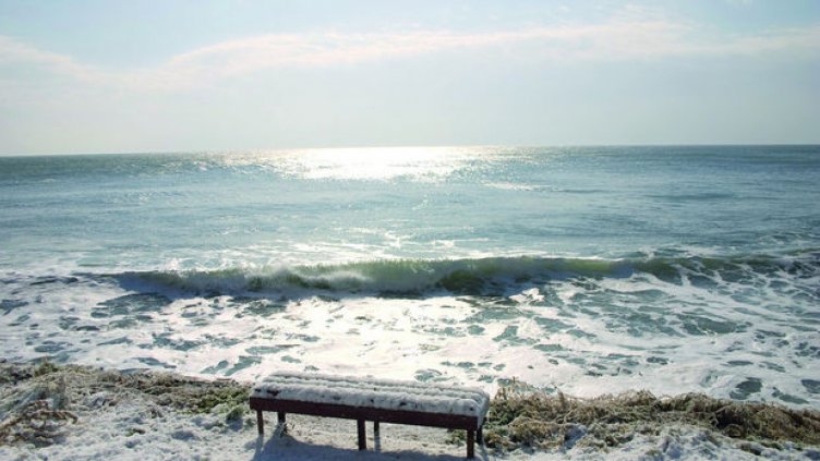 Силен вятър и слаб снеговалеж