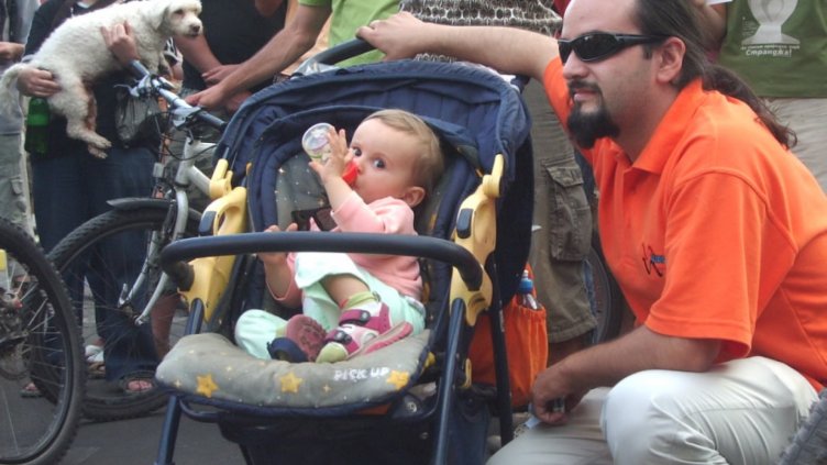 От днес във Варна приемат документи за „Родители в заетост”