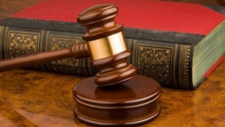 Съдът остави в ареста 15-годишния, който наръга свой връстник
