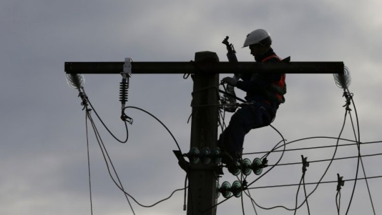 Oт КЕВР искат още пари, трябвало им оборудване