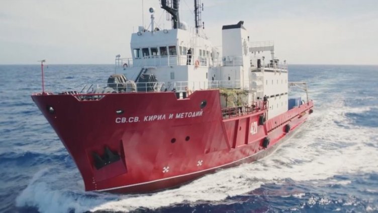 Успешно приключи първият етап от плаването на НИК 421