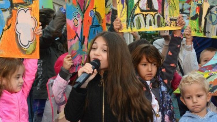Крисия представи химна на Детската Евровизия
