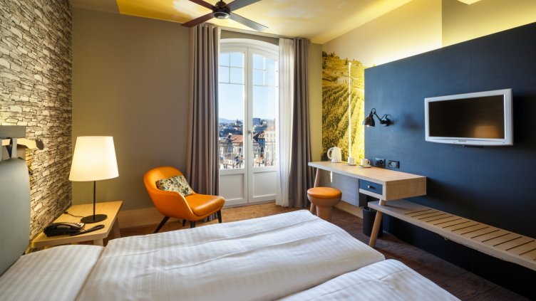 КЗК отхвърли искането за минимални цени в хотелите