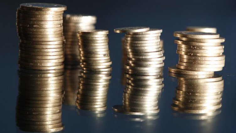 Спестили сме 3,324 млрд. лв. през 2015 г.