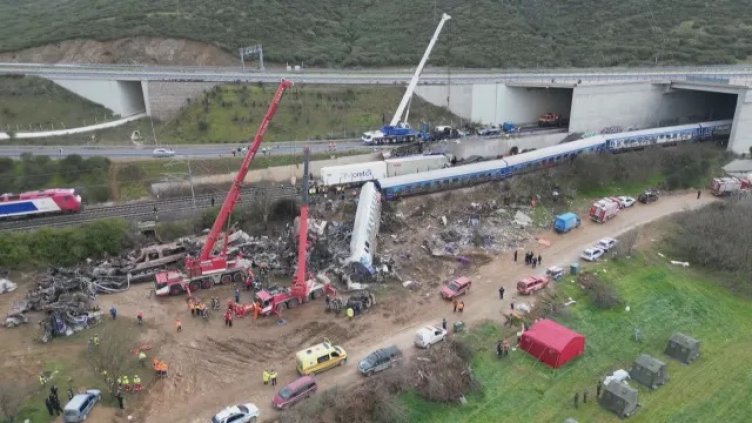 Млад българин е сред загиналите в тежката влакова катастрофа в Гърция