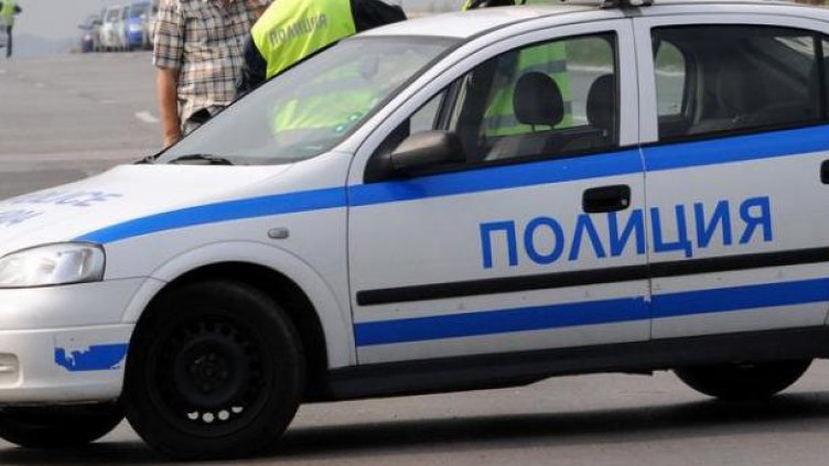 Варненски полицаи спипаха мъж без книжка зад волана