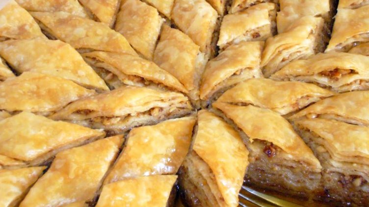 Мюсюлманите празнуват Шекер Байрам