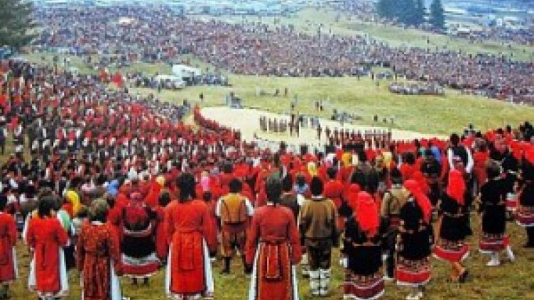 Долни чифлик изпраща фолкдесант в Копривщица