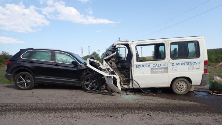 Загинал и петима ранени при тежка катастрофа в Разградско