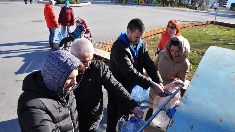 Варнененци щурмуваха водоноските (СНИМКИ)