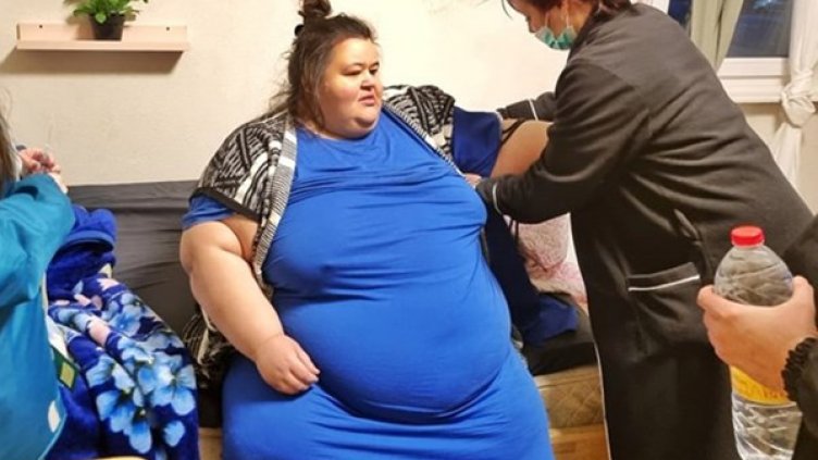 Девет години! Толкова време не е излизала 300-килограмовата Христина...