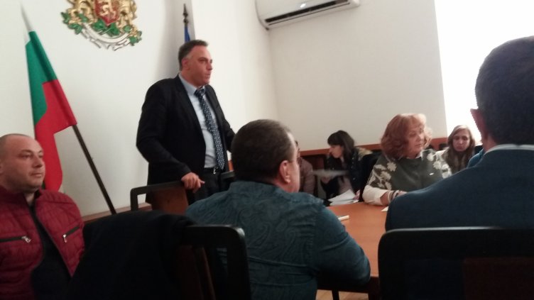 Държавните органи: Депото в с. Чернево не застрашава околната среда и здравето на хората