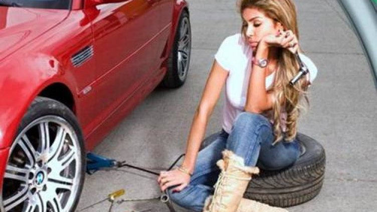 Пукате гума на пътя. Колко ли дълго можете да карате така колата си?