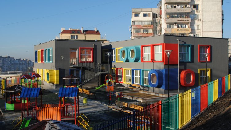 345 свободни места в детските ясли във Варна