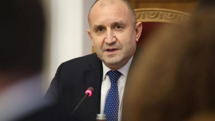 Радев връчва първия мандат на 15 май