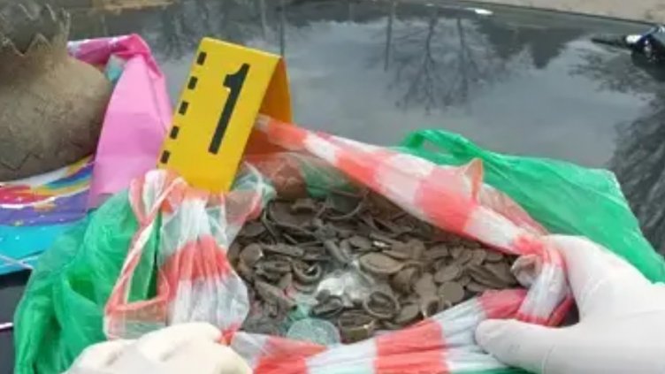 Стотици антики са иззети от иманяри край Варна