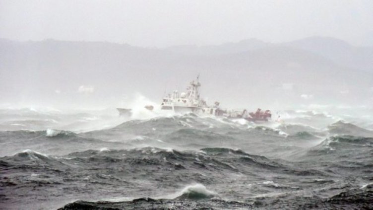 Седем човека загинаха при корабокрушение край Нова Зеландия