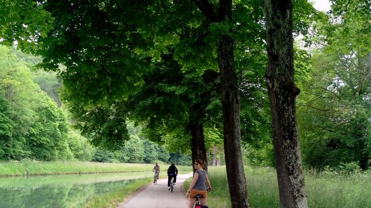 Новите велоалеи във Варна готови до края на ноември