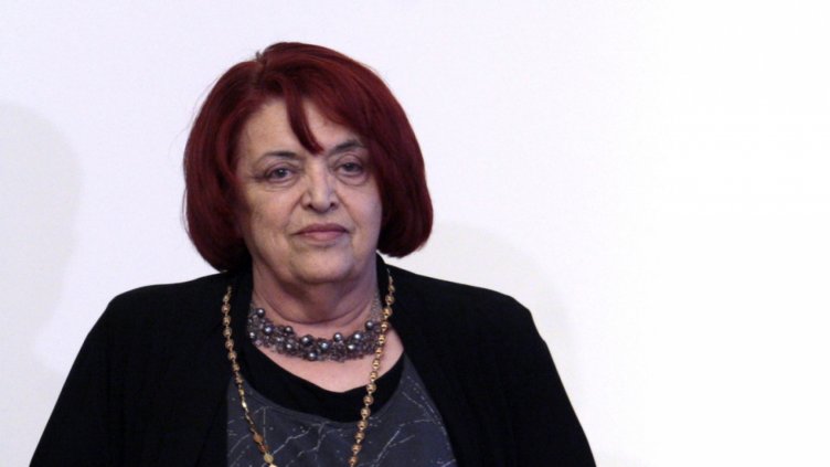 Изпращаме оперната прима Христина Ангелакова