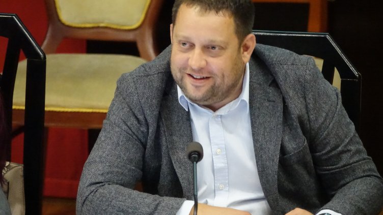 Председателят на ОбС-Варна настоява за спешни действия за завършване на физкултурния салон на СУ „Найден Геров“