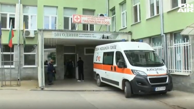 Зверство на сбирка: Мъж залят с коресилин и запален като жива факла (ВИДЕО)