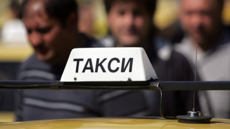 Таксиджиите без изпит за удължаване на разрешителните