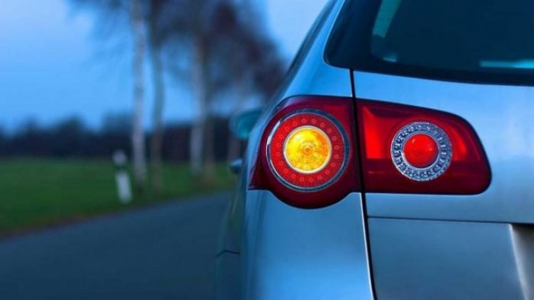 Глобата за неизползването на мигач в Гърция се наказва с 80 евро