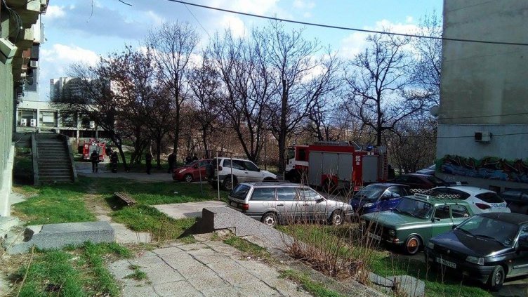 Пожарни гасиха на бензиностанция във Варна