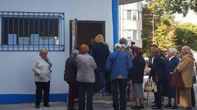 ТАСРУД зове пенсионерите във Варна да подновят картите си транспорт по-рано