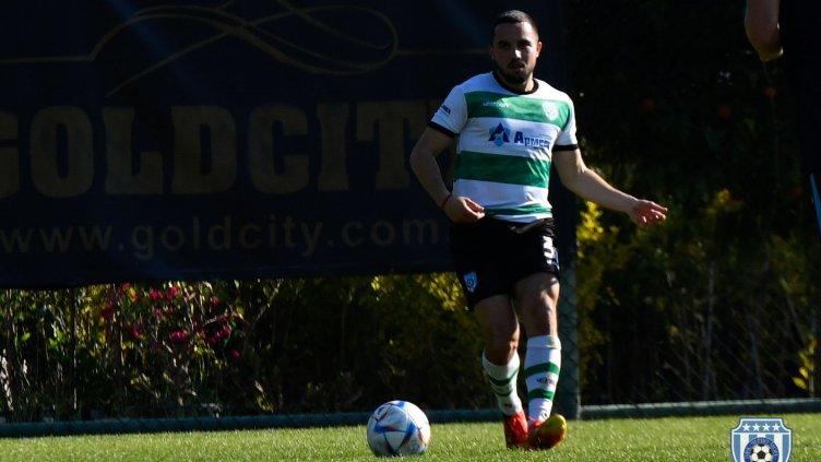 Черно море се раздели с Мартин Дичев