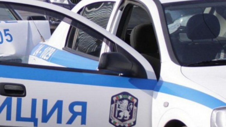 Проститутки и сутеньори спипани в бардак