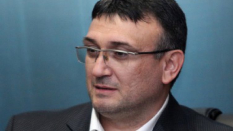 Младен Маринов: Сигурността е скъпа, издирваме Зайков 