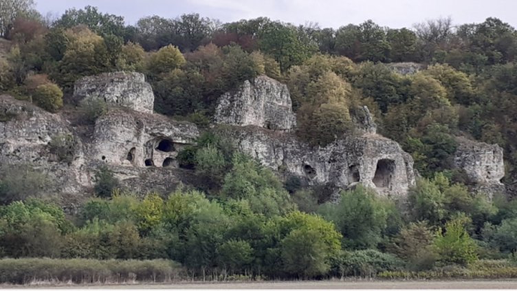 Крановският скален лабиринт привлича туристи с нова екопътека